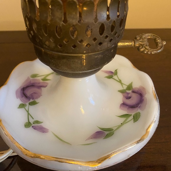 Vintage Milk Glass Lamp Dish Style Plug In Decorative Lamp Cottage Style - Picture 6 of 10